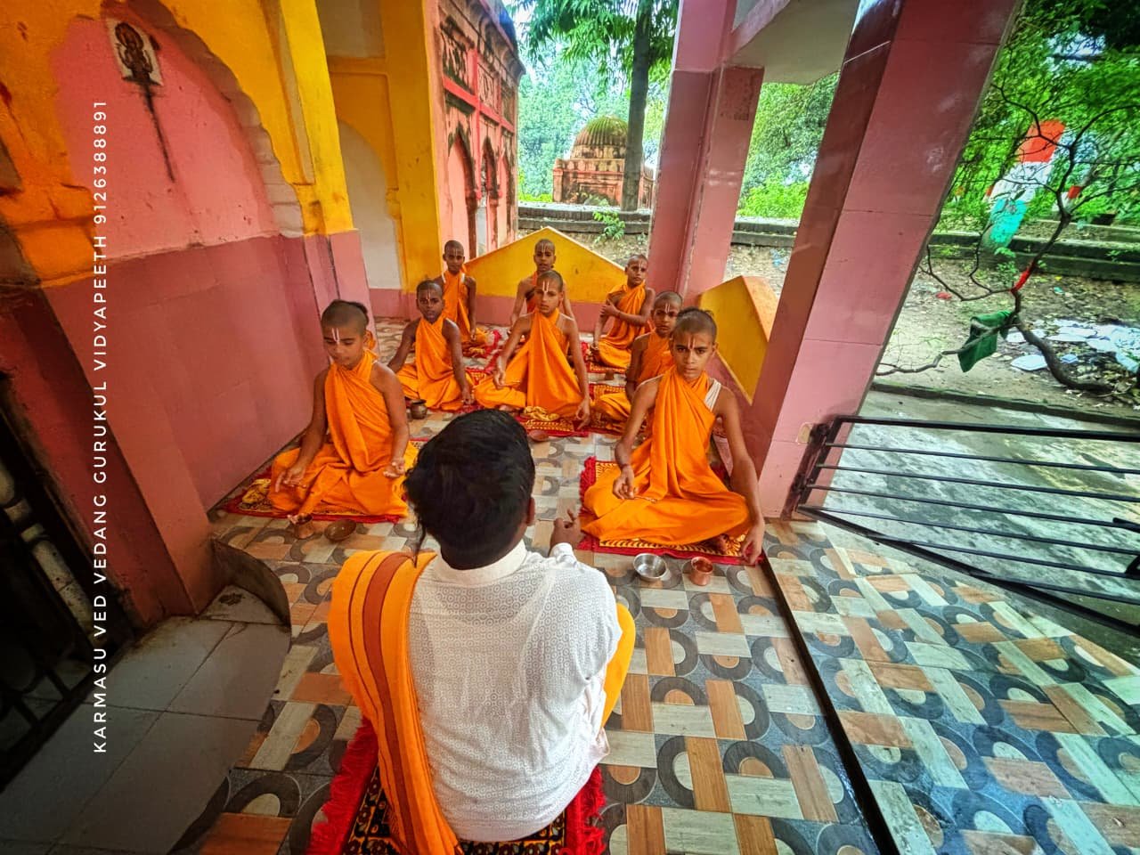 Élèves du Gurukul en groupe